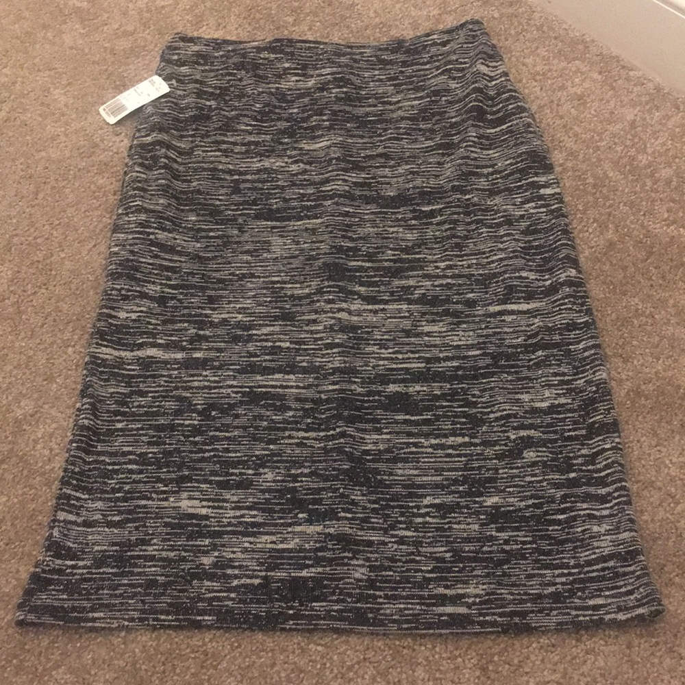 Forever 21 black and grey midi skirt Sz L NWT